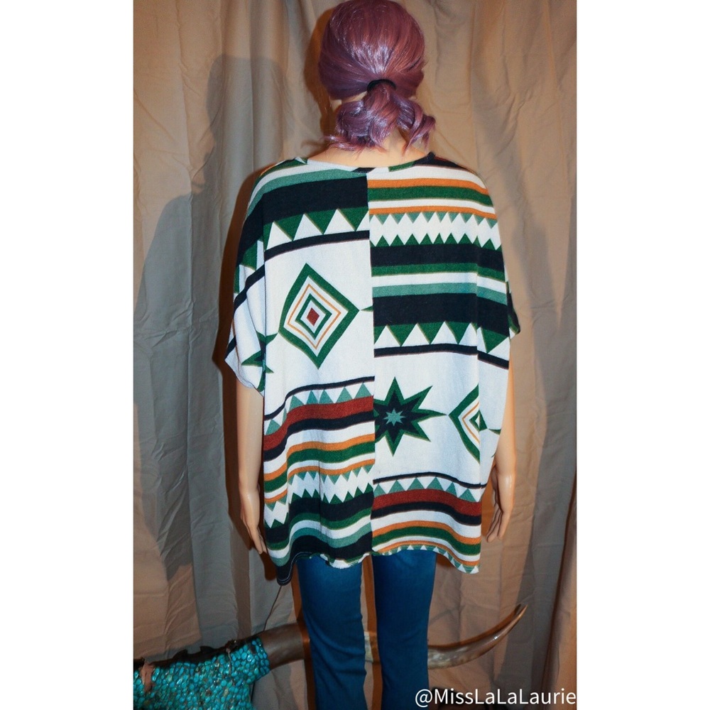 Aztec Sweater/Poncho 💛🌵 - Picture 7 of 8